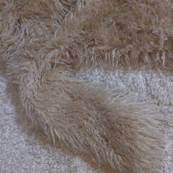 NWT FAUR FUR COAT - Picture 5 of 6